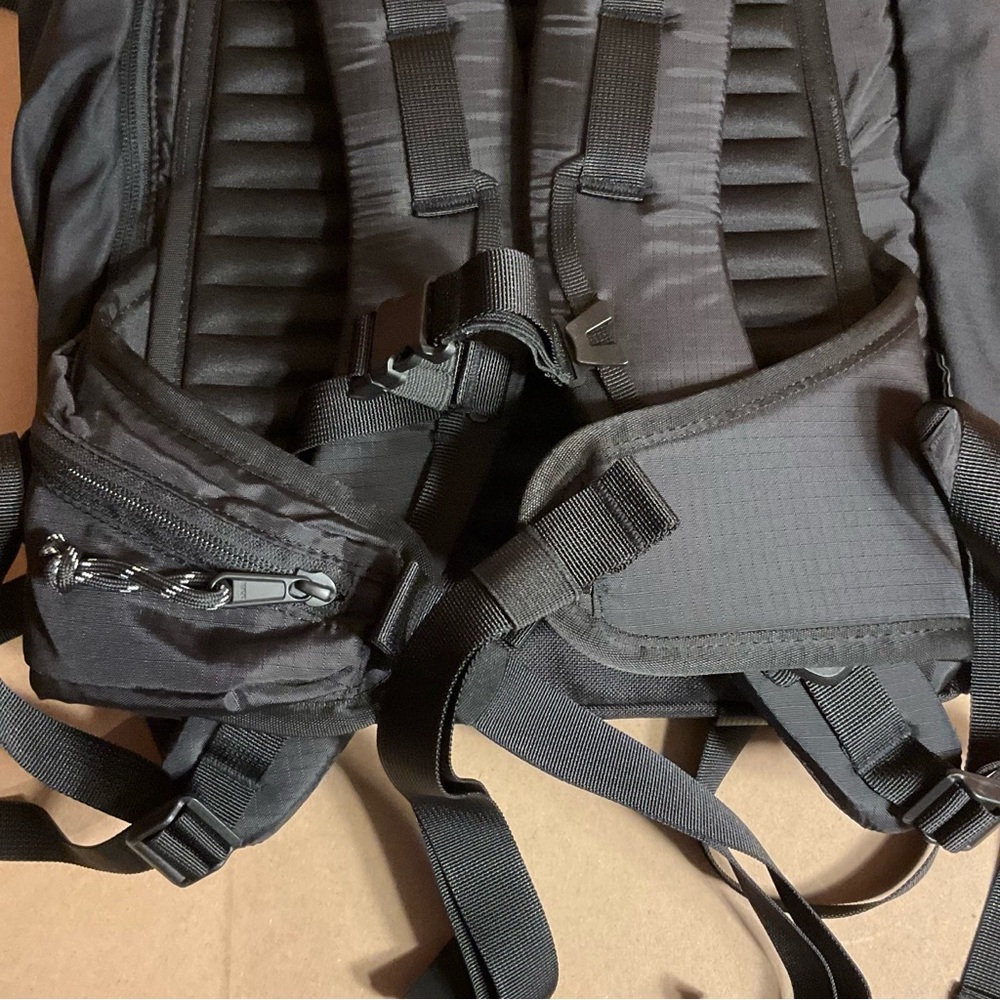 Topo Designs Mountain Pack 28L Backpack - Picture 5 of 11